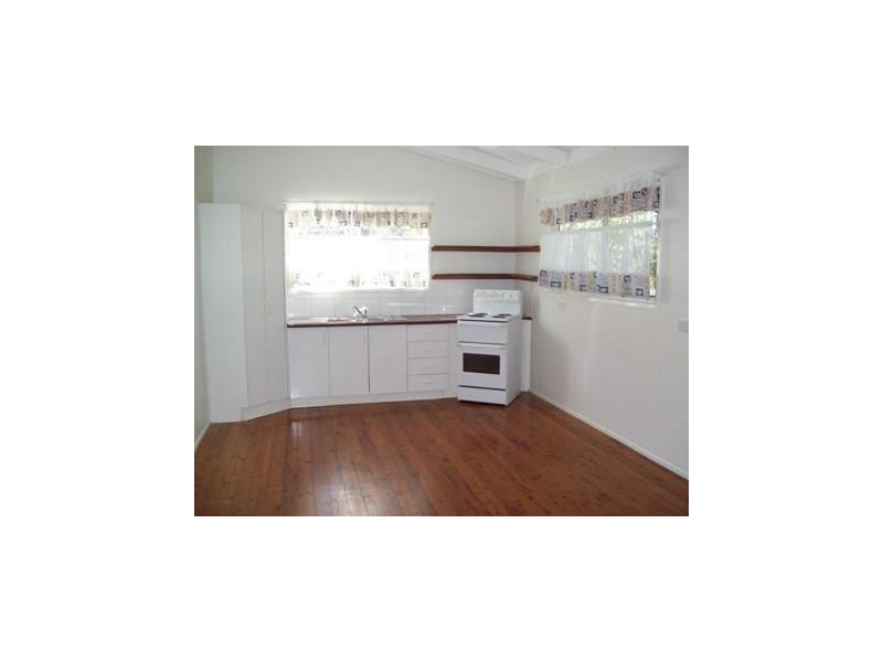 12 Timothy Street, Macleay Island QLD 4184