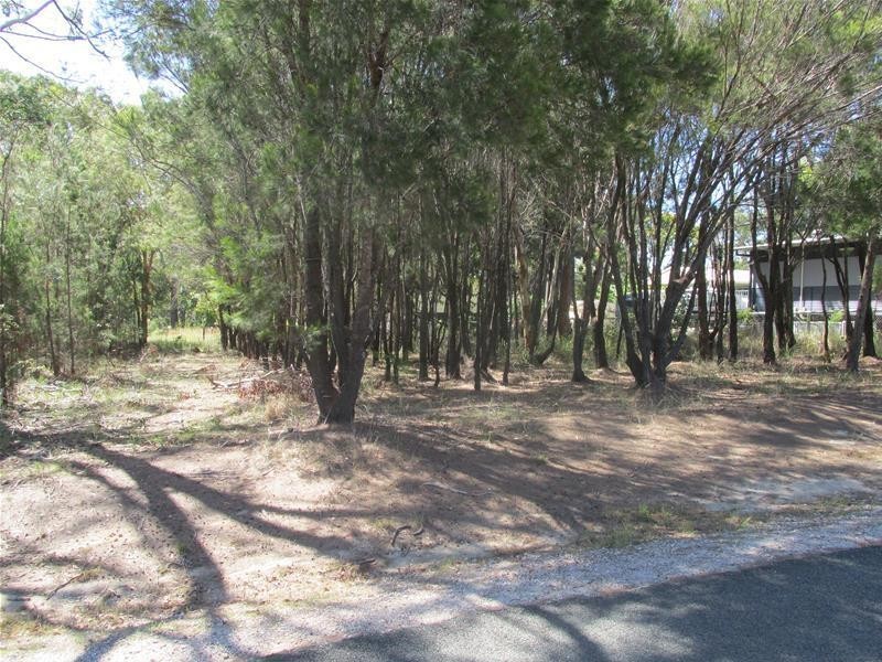 9 Pelican Street, Macleay Island QLD 4184