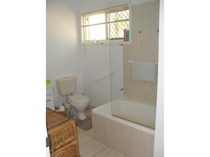 2 Parakeet Street, Macleay Island QLD 4184