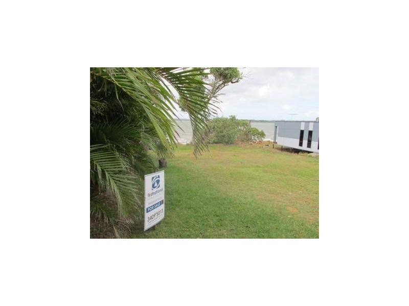 14 Coorong Street, Macleay Island QLD 4184