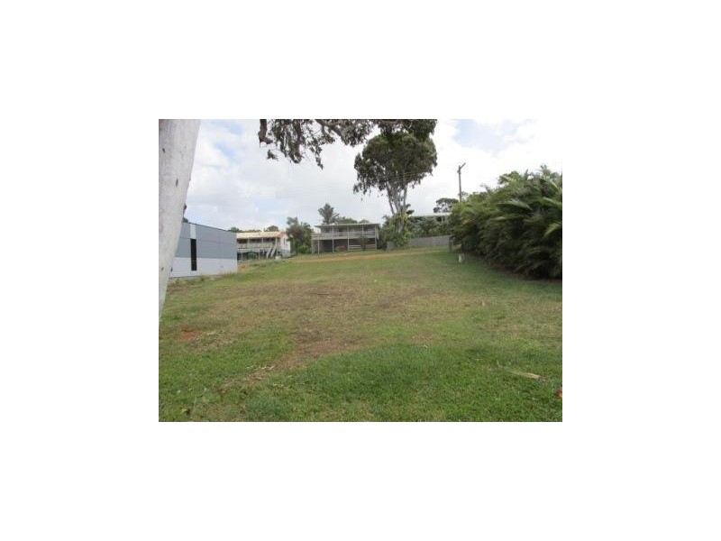 14 Coorong Street, Macleay Island QLD 4184