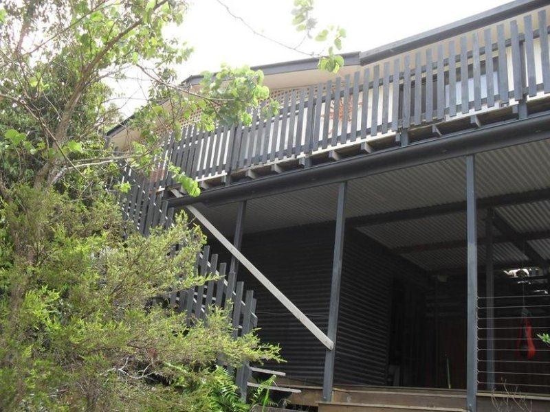37 Scarborough Terrace, Macleay Island QLD 4184
