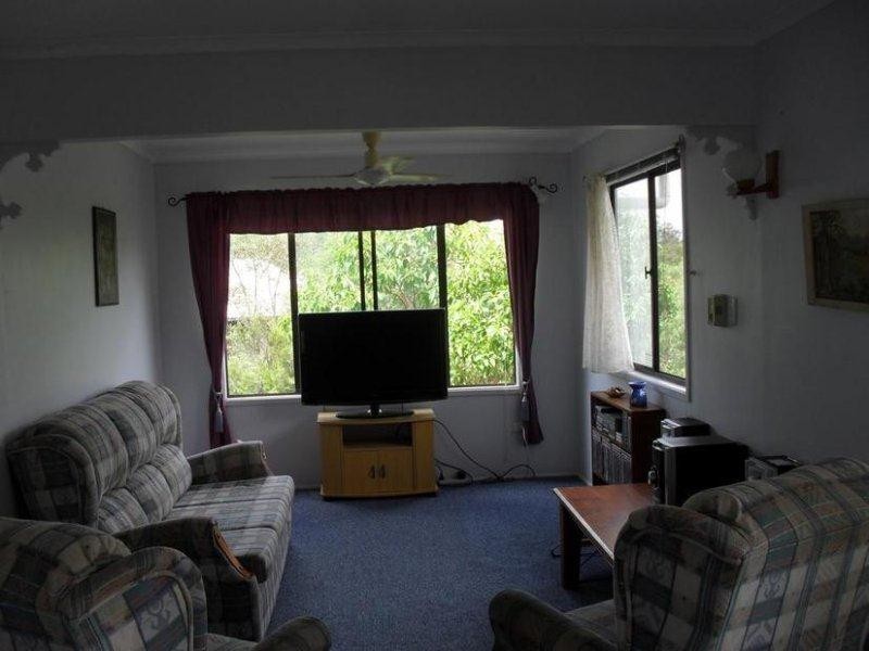 37 Scarborough Terrace, Macleay Island QLD 4184