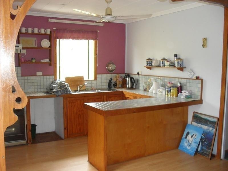 37 Scarborough Terrace, Macleay Island QLD 4184