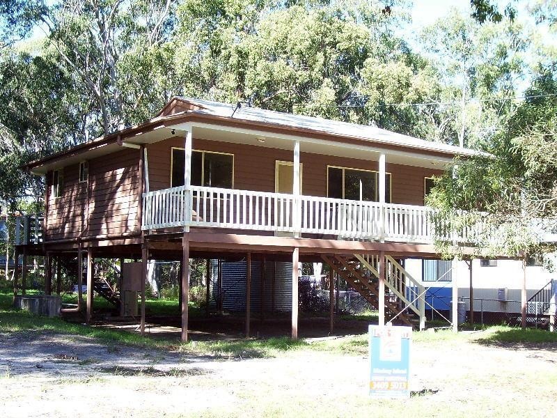 16 Brolga Street, Macleay Island QLD 4184