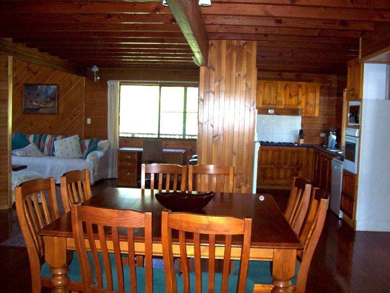 21 Coondooroopa Drive, Macleay Island QLD 4184