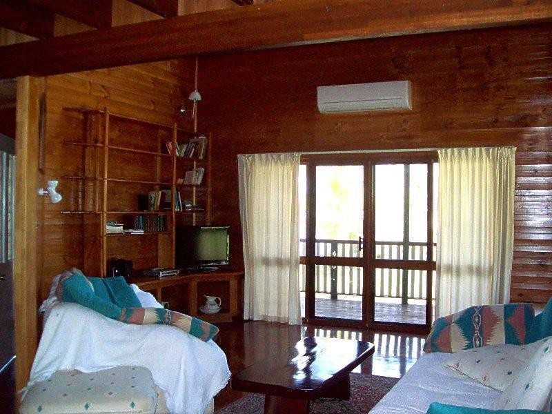 21 Coondooroopa Drive, Macleay Island QLD 4184