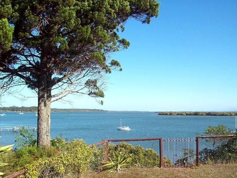 114 Western Road, Macleay Island QLD 4184