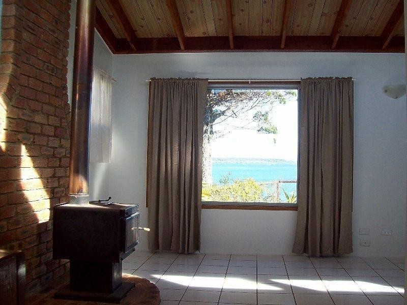 114 Western Road, Macleay Island QLD 4184