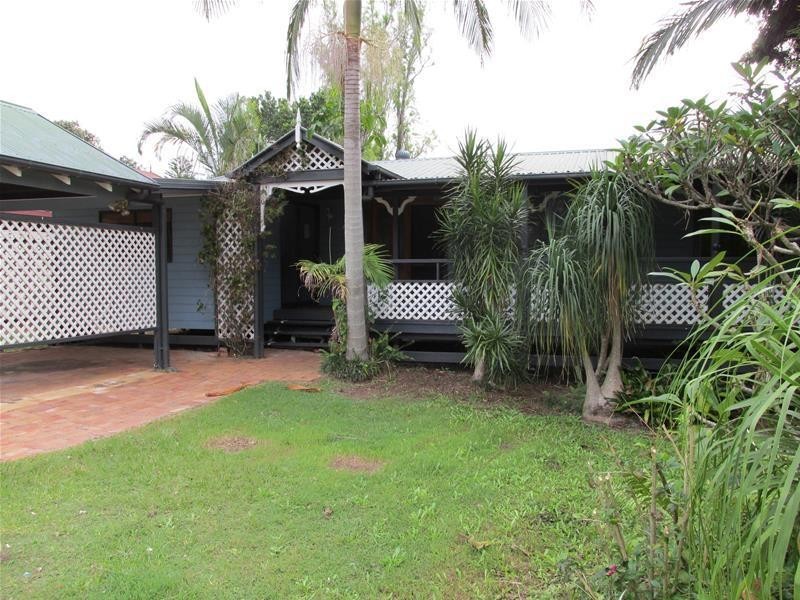30 Vine Street, Macleay Island QLD 4184