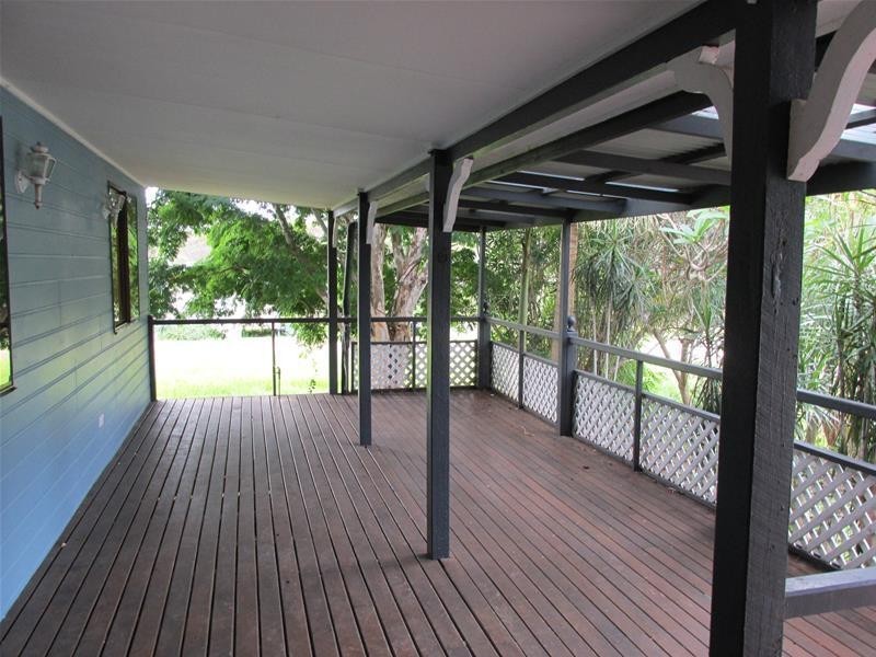 30 Vine Street, Macleay Island QLD 4184