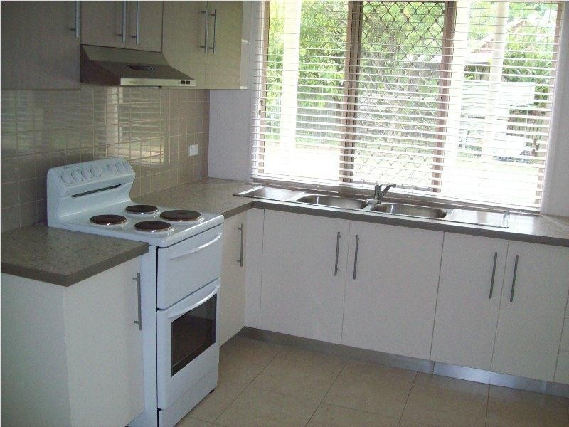 3 Betty Street, Macleay Island QLD 4184