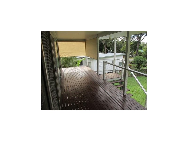 177 High Central Road, Macleay Island QLD 4184