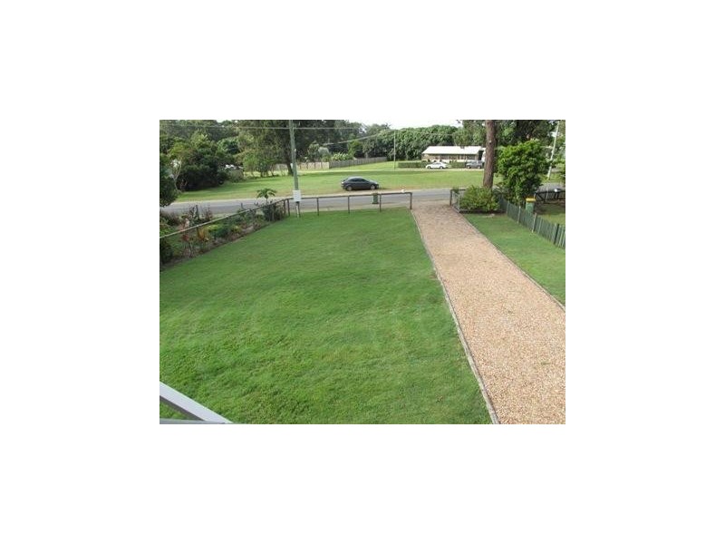 177 High Central Road, Macleay Island QLD 4184