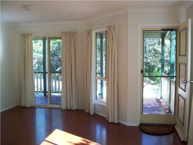 3 Aruma Street, Macleay Island QLD 4184