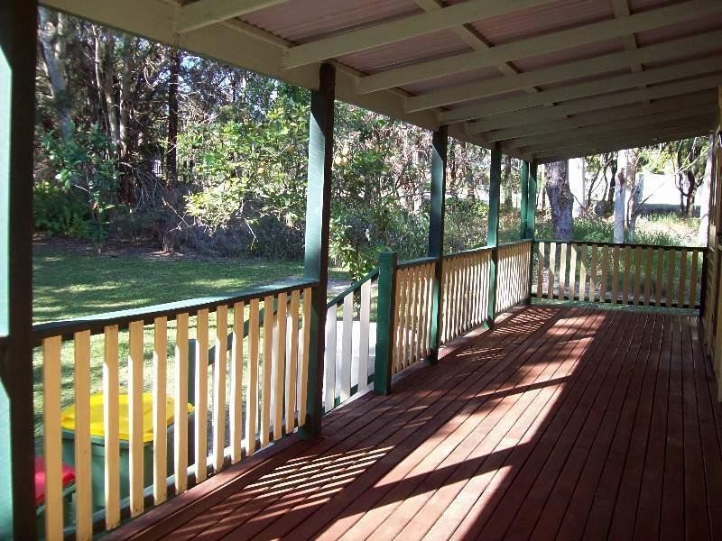 3 Aruma Street, Macleay Island QLD 4184