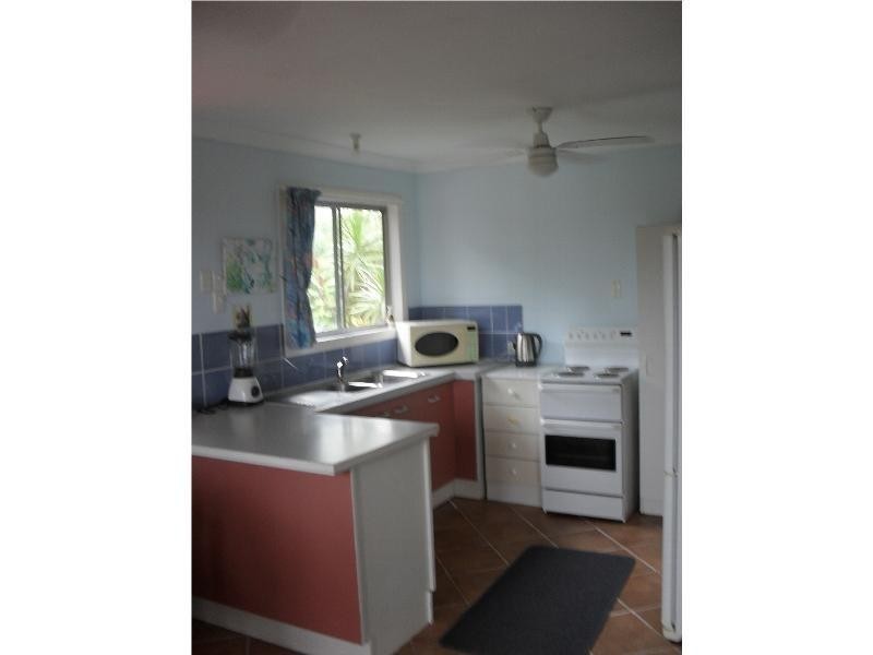 2 Quail Place, Macleay Island QLD 4184