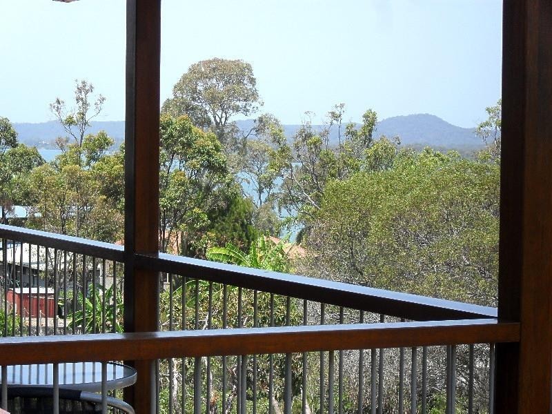 50 Eastbourne Terrace, Macleay Island QLD 4184