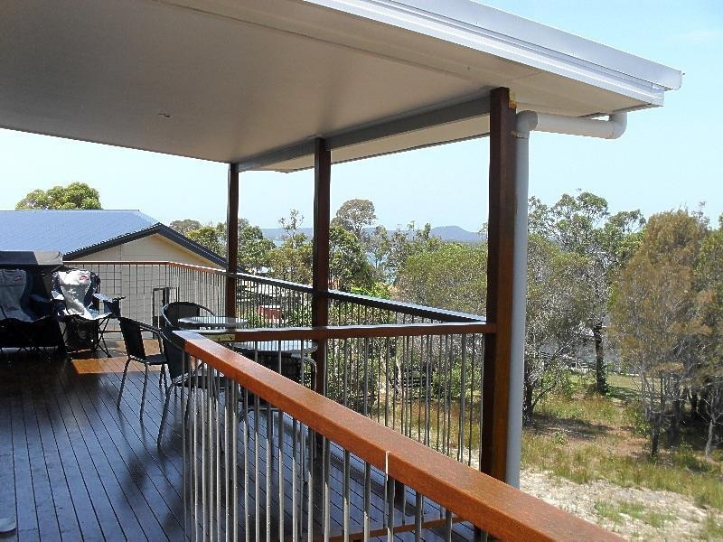 50 Eastbourne Terrace, Macleay Island QLD 4184