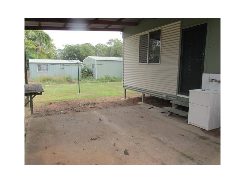 30  Hamilton Parade, Macleay Island QLD 4184