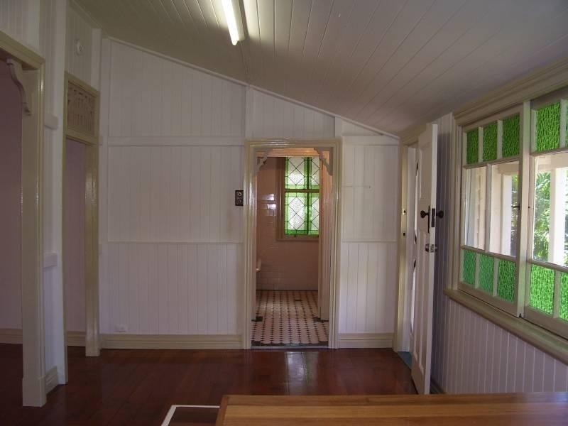 10 Alkira Street, Macleay Island QLD 4184