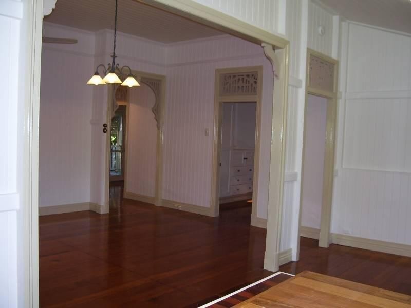 10 Alkira Street, Macleay Island QLD 4184