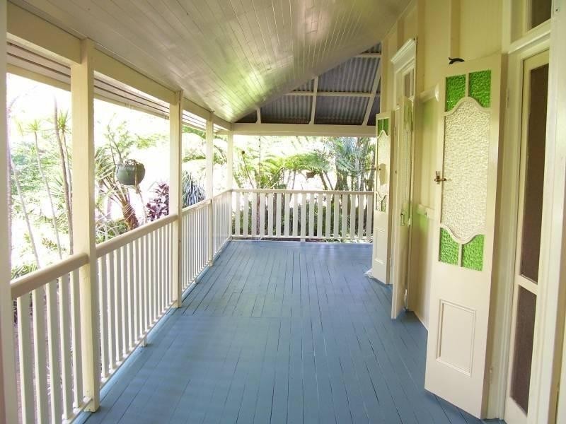 10 Alkira Street, Macleay Island QLD 4184