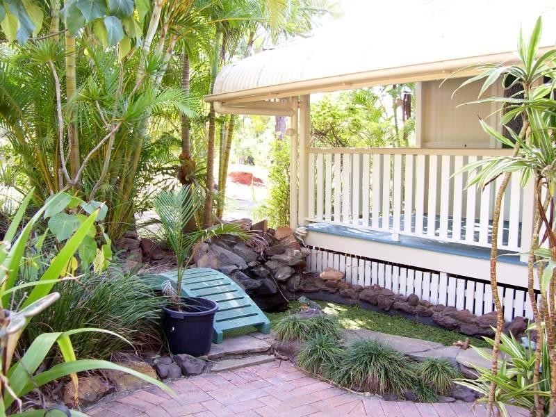 10 Alkira Street, Macleay Island QLD 4184