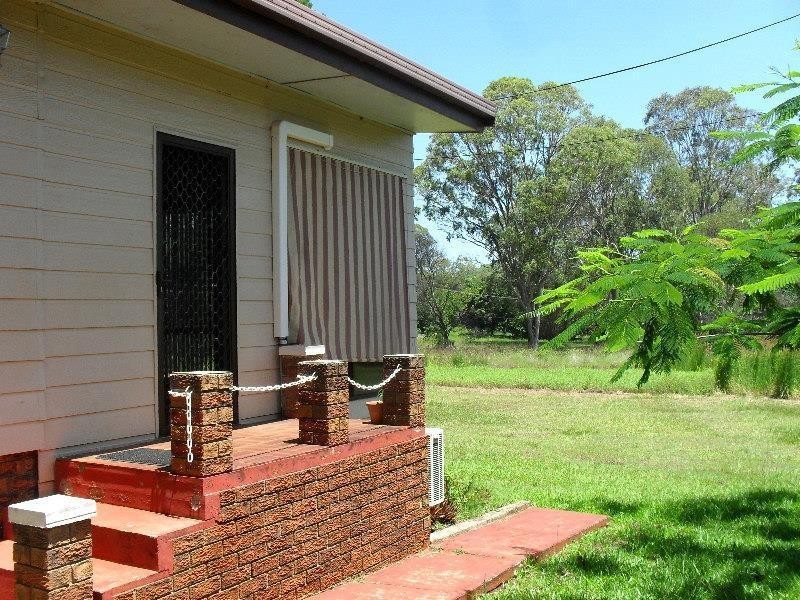 12 Jordan Street, Macleay Island QLD 4184