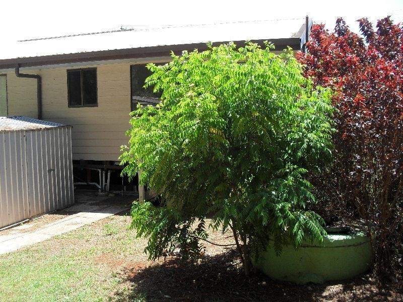 12 Jordan Street, Macleay Island QLD 4184