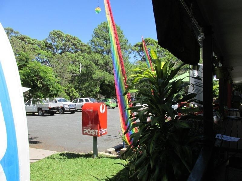 SHOP 2/EMERALD ISLE  High Central Road, Macleay Island QLD 4184