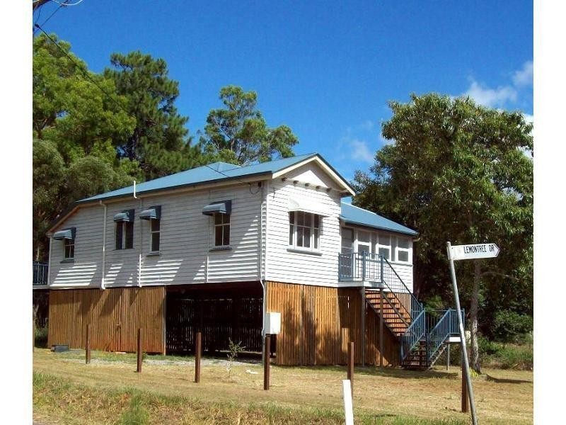 1 Lemontree Drive, Macleay Island QLD 4184