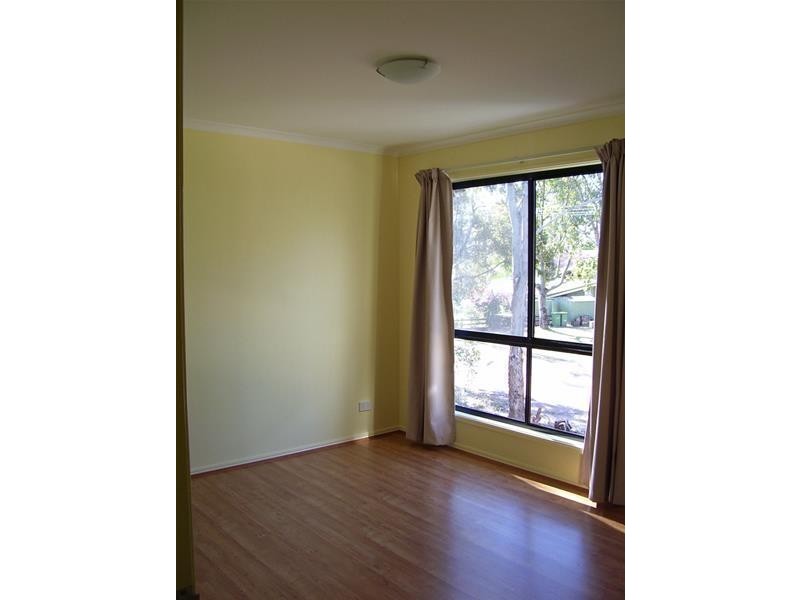 13 Alkira Street, Macleay Island QLD 4184