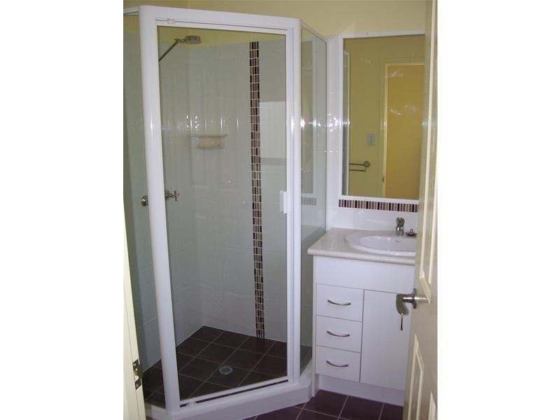 13 Alkira Street, Macleay Island QLD 4184