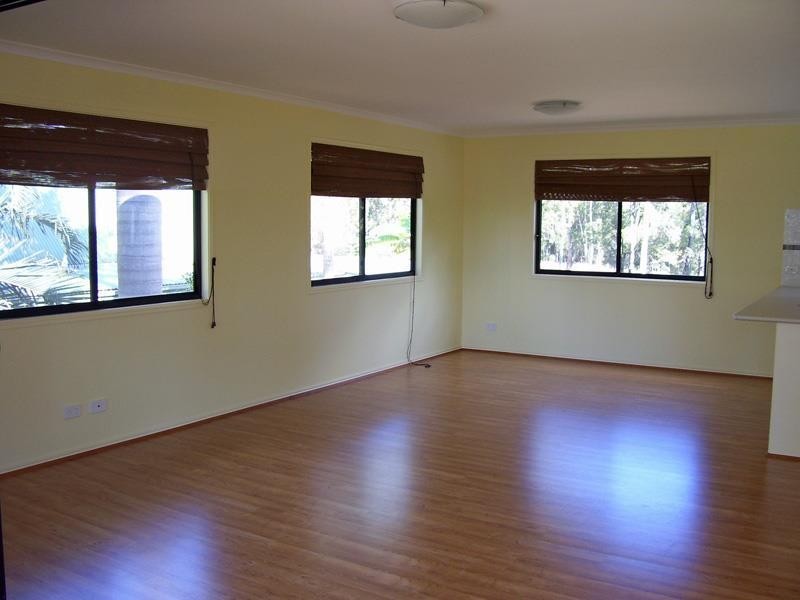 13 Alkira Street, Macleay Island QLD 4184