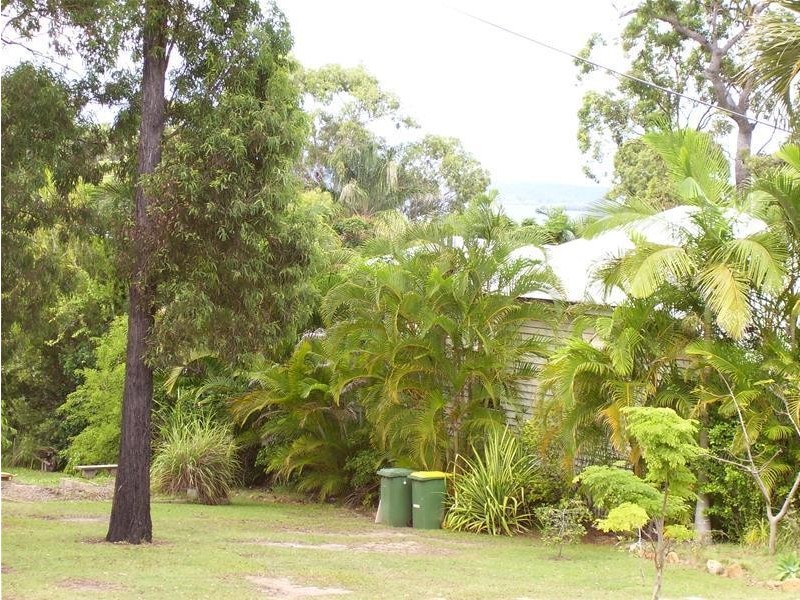 13 Alkira Street, Macleay Island QLD 4184