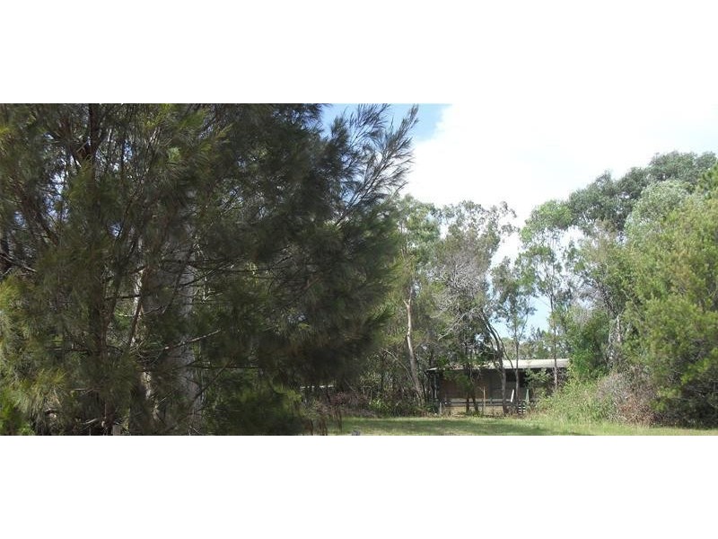 14 Pelican Street, Macleay Island QLD 4184