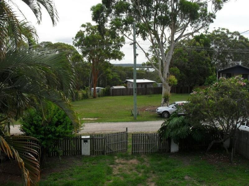 14 Alexander Street, Macleay Island QLD 4184