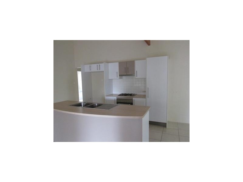 33 Scarborough Terrace, Macleay Island QLD 4184