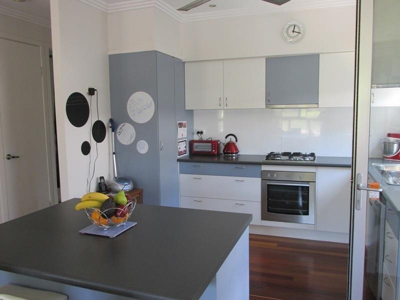 20 Tingara Street, Macleay Island QLD 4184