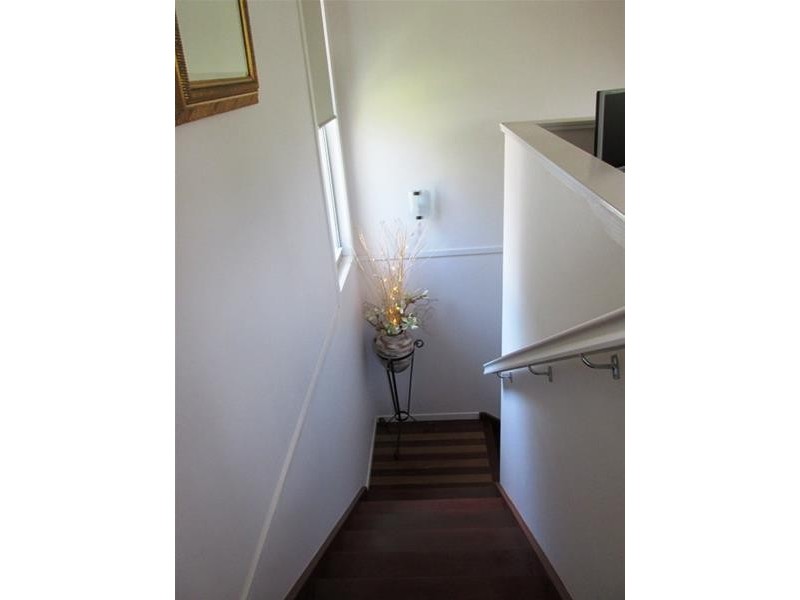 20 Tingara Street, Macleay Island QLD 4184