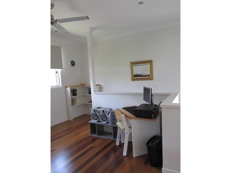 20 Tingara Street, Macleay Island QLD 4184