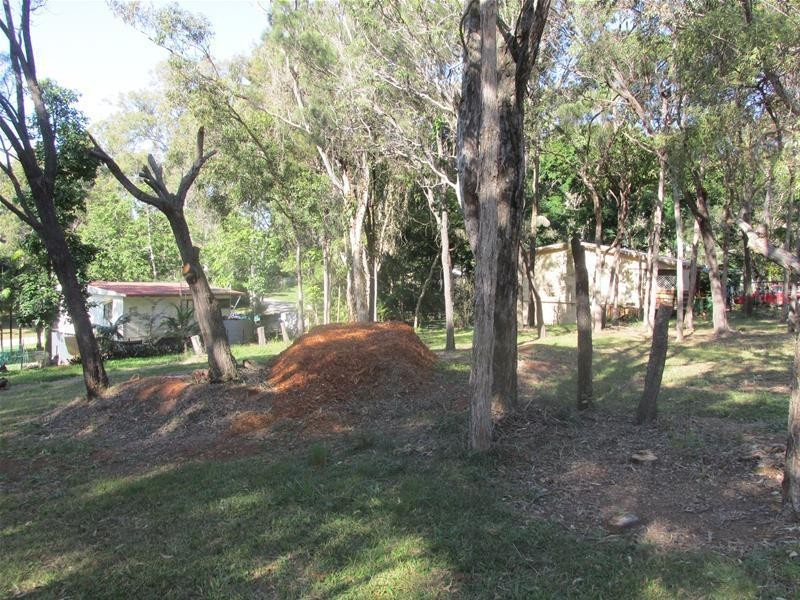 35-37 Halcyon Street, Lamb Island QLD 4184