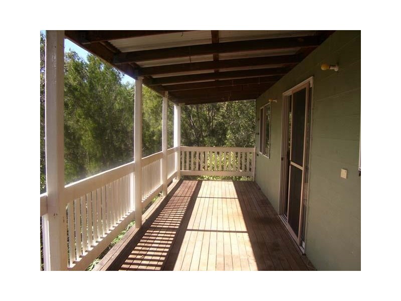 12 Timothy Street, Macleay Island QLD 4184