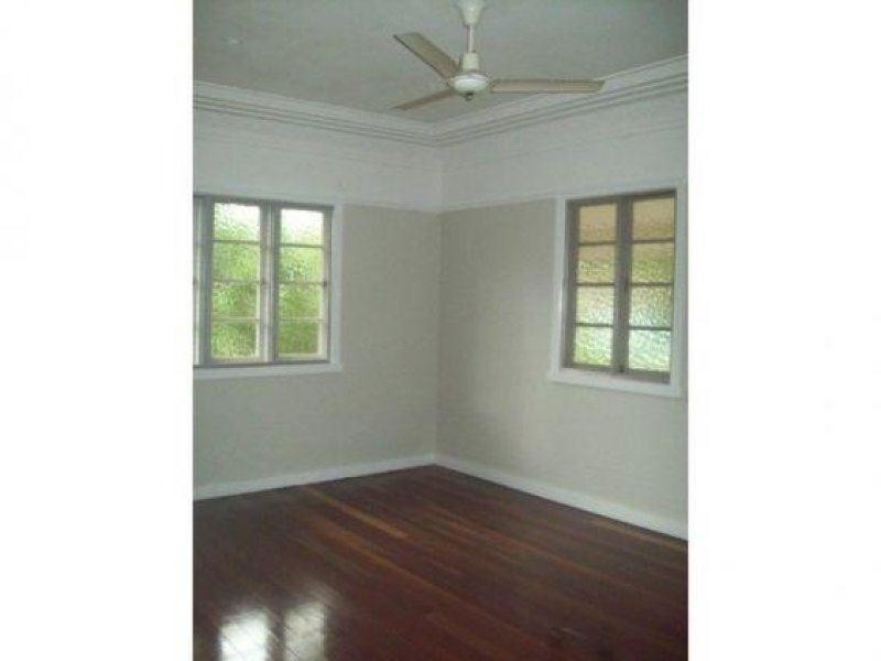 30 Kevin Street, Macleay Island QLD 4184