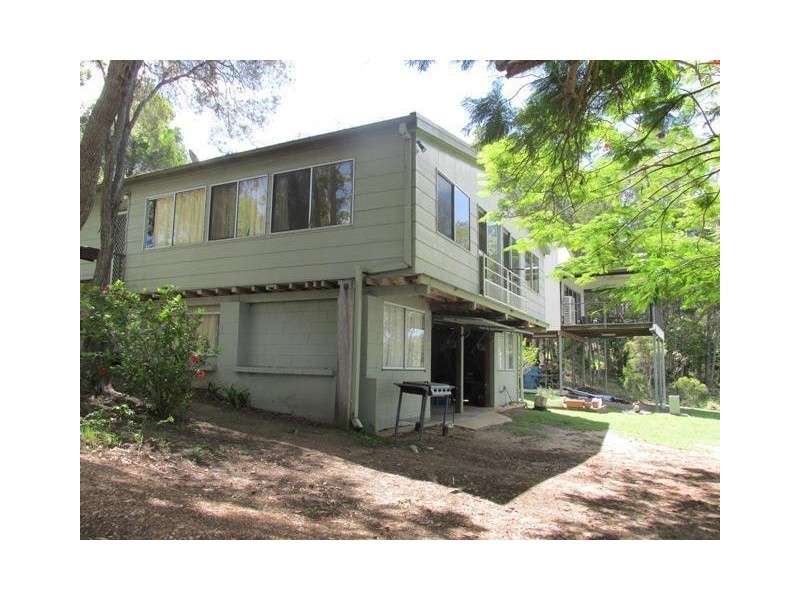 11 Zelma Court, Macleay Island QLD 4184