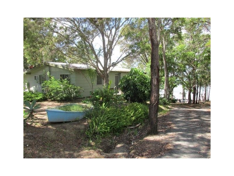 11 Zelma Court, Macleay Island QLD 4184