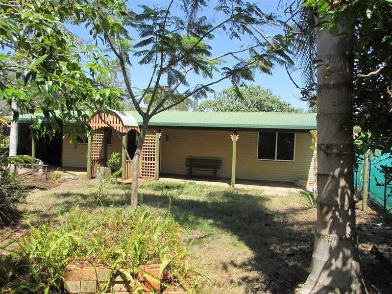 57  Noyes Parade, Karragarra Island QLD 4184