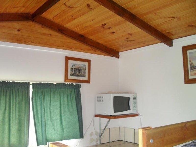 65 Scotts Road, Macleay Island QLD 4184