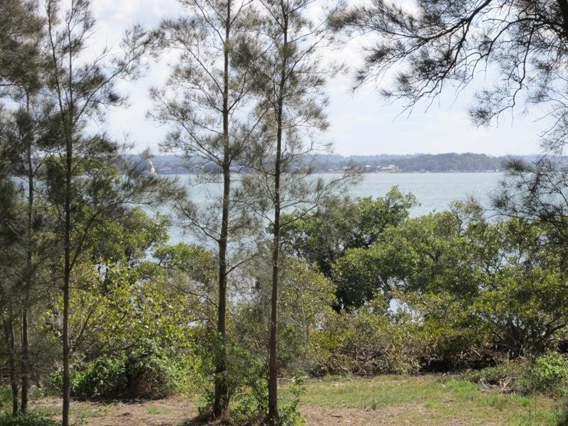 55 Attunga Street, Macleay Island QLD 4184